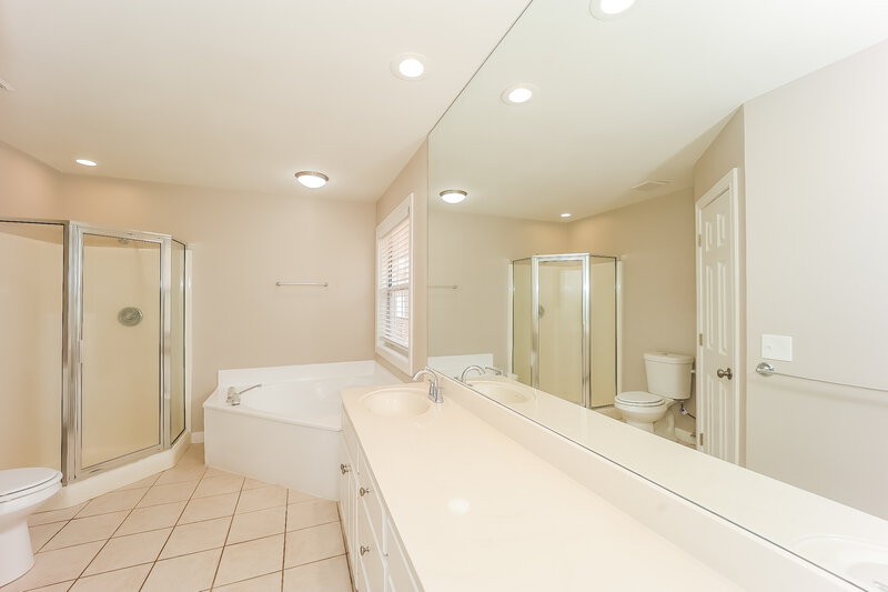 1,760/Mo, 4165 Golfview Dr Villa Rica, GA 30180 Main Bathroom View