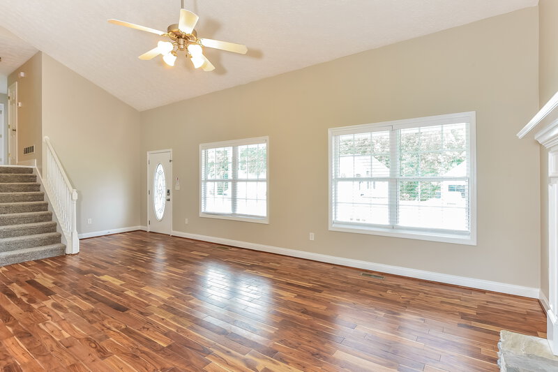 1,960/Mo, 939 Creek Run Pl Temple, GA 30179 Living Room View 2