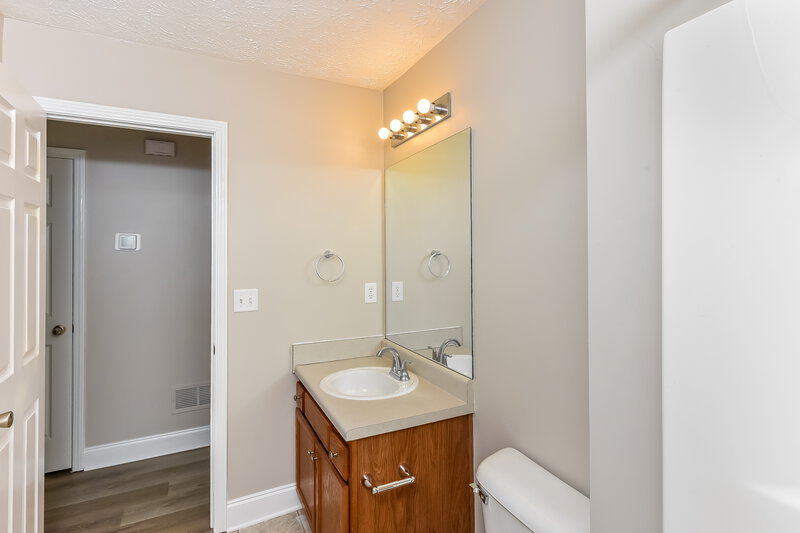 1,960/Mo, 939 Creek Run Pl Temple, GA 30179 Bathroom View