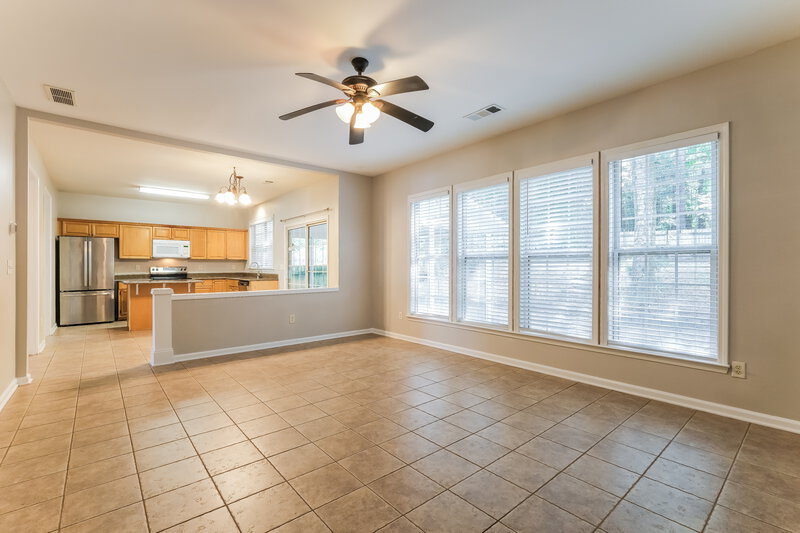 2,550/Mo, 6365 Whirlaway Dr Cumming, GA 30040 Living Room View 2