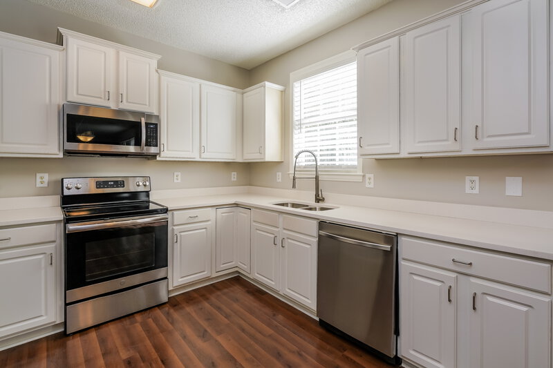 2,255/Mo, 4415 Feather Way Douglasville, GA 30135 Kitchen View