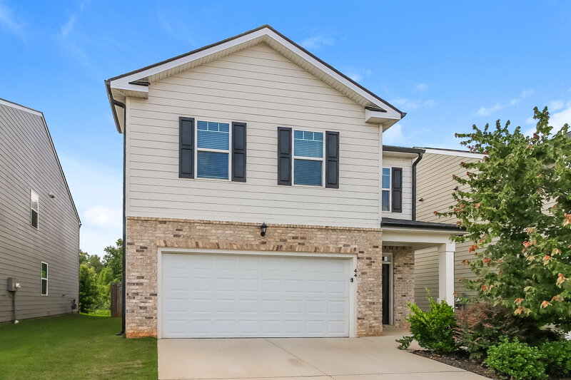 2,225/Mo, 44 Silver Birch Pass Newnan, GA 30265 Front View
