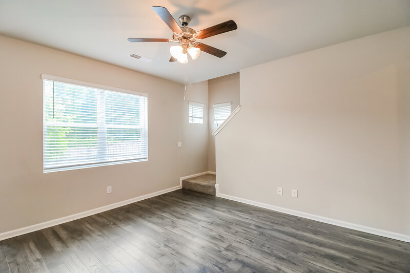 2,225/Mo, 44 Silver Birch Pass Newnan, GA 30265 Living Room View