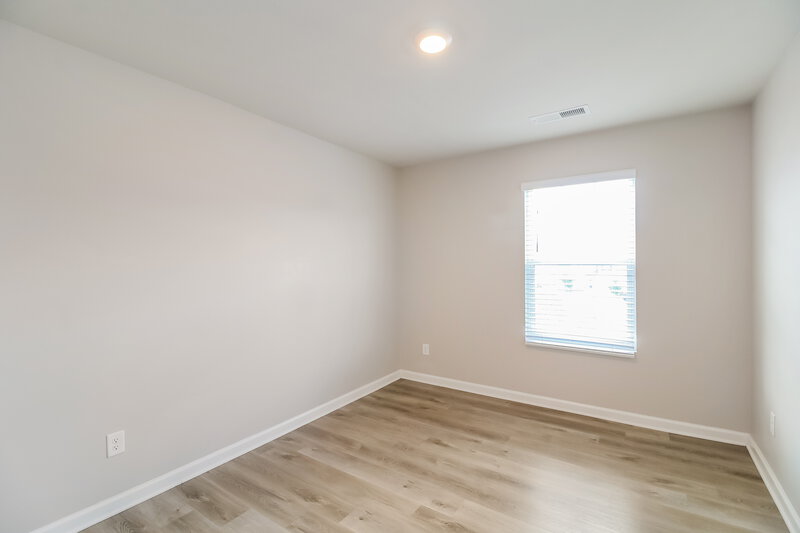 2,225/Mo, 44 Silver Birch Pass Newnan, GA 30265 Bedroom View