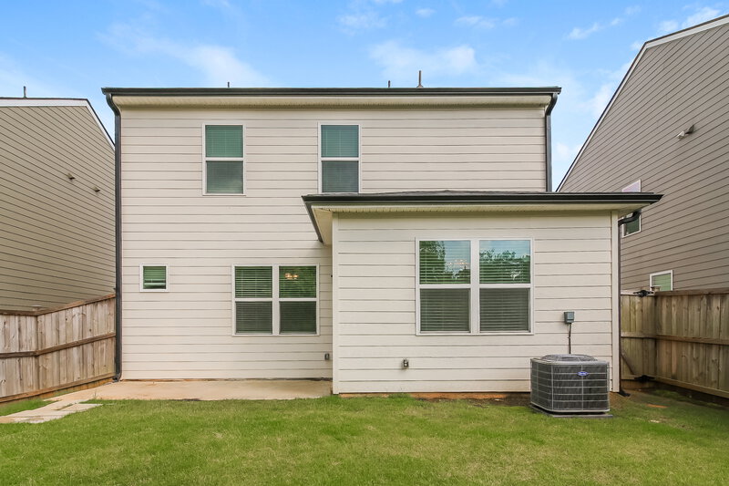 2,225/Mo, 44 Silver Birch Pass Newnan, GA 30265 Rear View