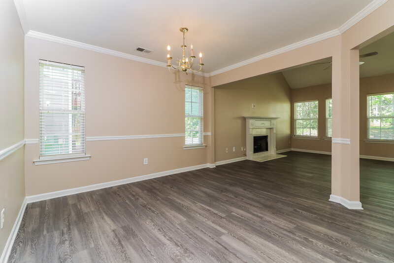 2,250/Mo, 1412 Cumberland Creek Ln SW Marietta, GA 30008 Dining Room View