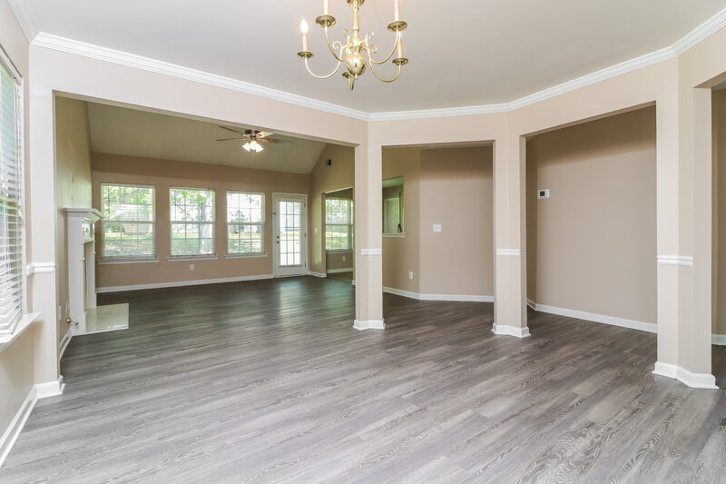 2,250/Mo, 1412 Cumberland Creek Ln SW Marietta, GA 30008 Dining Room View 2