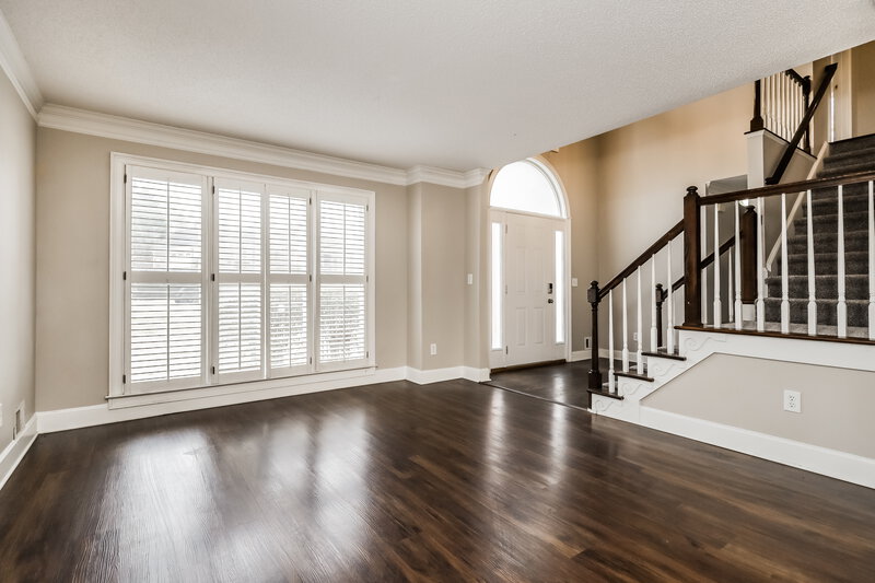 2,330/Mo, 1310 Kay Ter SE Conyers, GA 30013 Living Room View 2