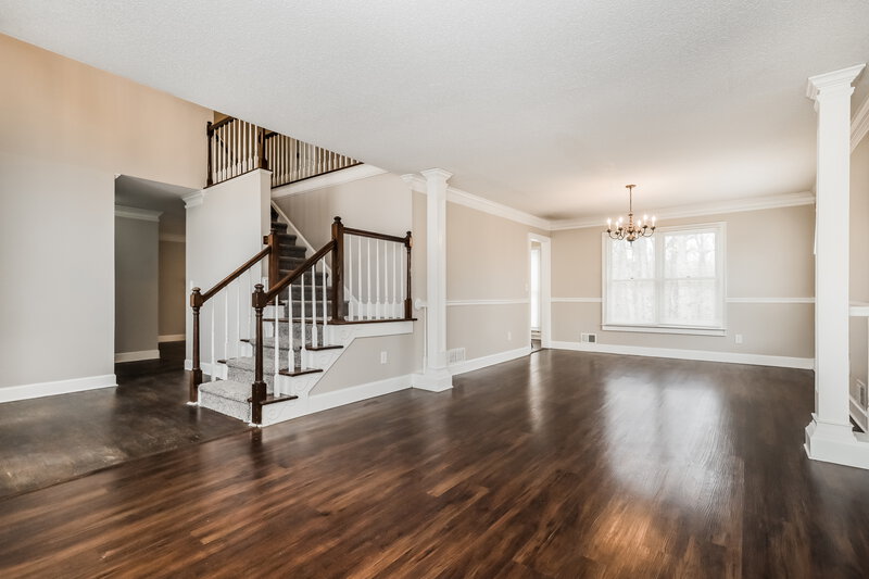 2,330/Mo, 1310 Kay Ter SE Conyers, GA 30013 Living Room View 3