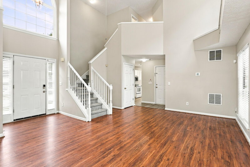 2,010/Mo, 3998 Oak Glenn Dr Duluth, GA 30096 Living Room View 2