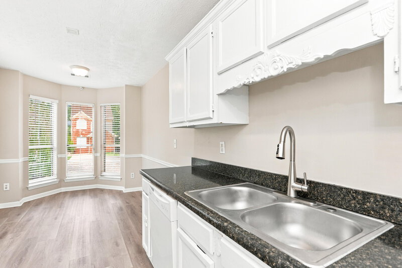 2,010/Mo, 3998 Oak Glenn Dr Duluth, GA 30096 Kitchen View