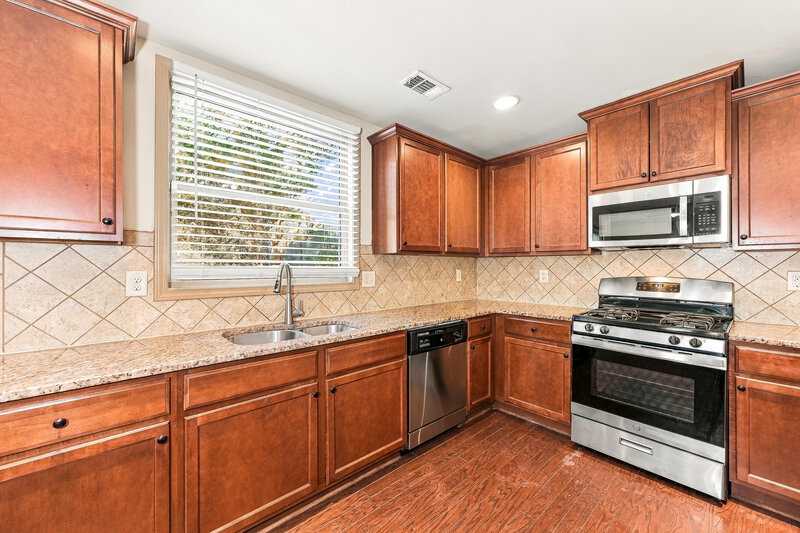 2,675/Mo, 2080 Raegan Way Lawrenceville, GA 30043 Kitchen View 2
