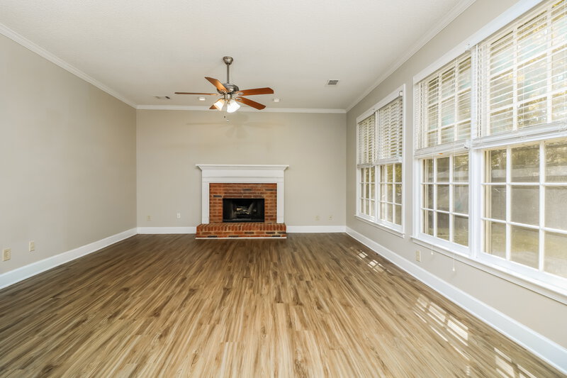 2,975/Mo, 1052 Laurel Valley Dr SW Marietta, GA 30064 Living Room View