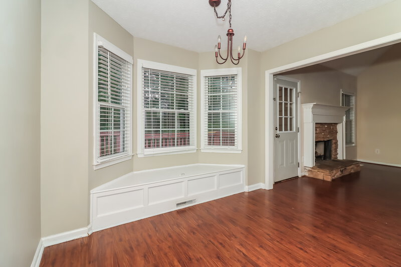 2,150/Mo, 39 Crestview Dr Dallas, GA 30157 Breakfast Nook View