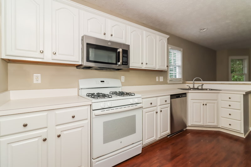 2,150/Mo, 39 Crestview Dr Dallas, GA 30157 Kitchen View