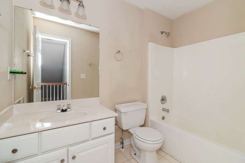 2,150/Mo, 39 Crestview Dr Dallas, GA 30157 Bathroom View