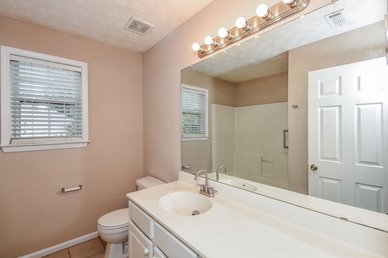 2,690/Mo, 1675 Berrywood Way Cumming, GA 30041 Bathroom View