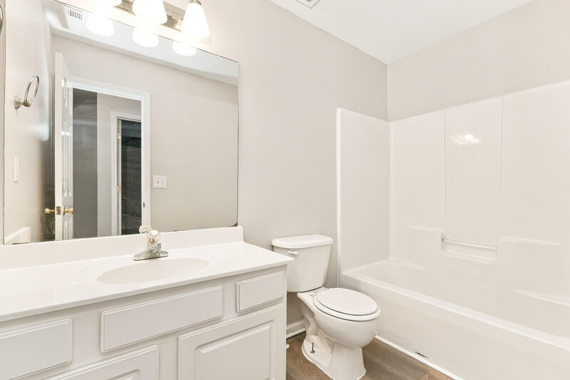 2,345/Mo, 230 Cedarhurst Rd Lawrenceville, GA 30045 Bathroom View