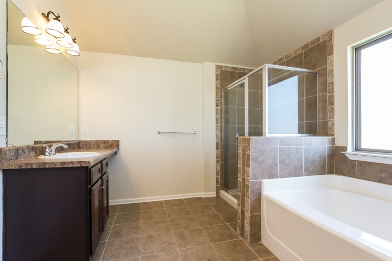 3,170/Mo, 639 Ocean Ave Canton, GA 30114 Master Bathroom View
