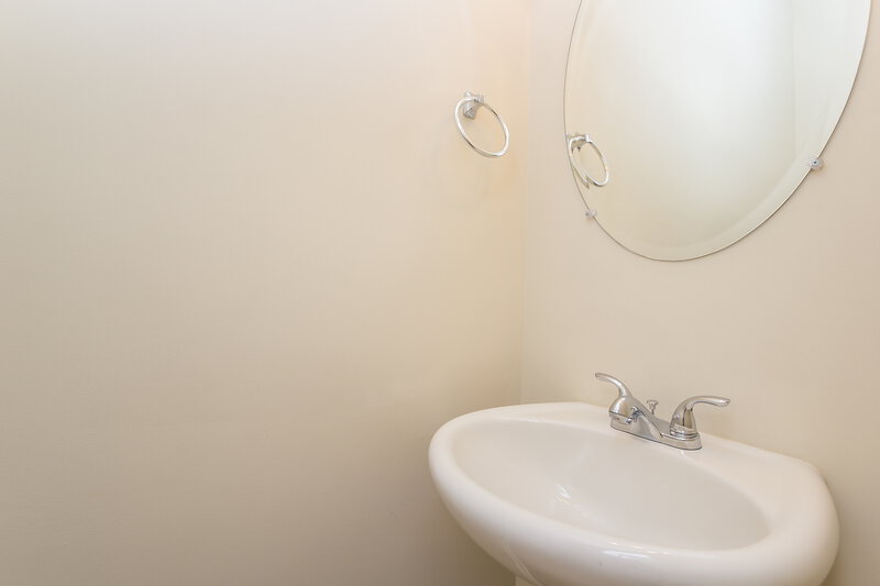 3,170/Mo, 639 Ocean Ave Canton, GA 30114 Powder Room View
