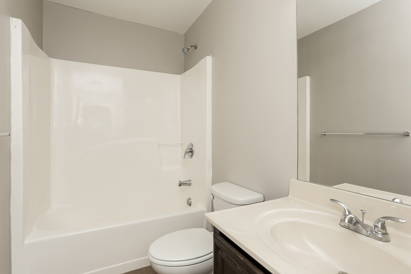 2,115/Mo, 639 Ocean Ave Canton, GA 30114 Bathroom View 2