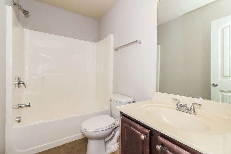 2,125/Mo, 638 Ocean Ave Canton, GA 30114 Bathroom View