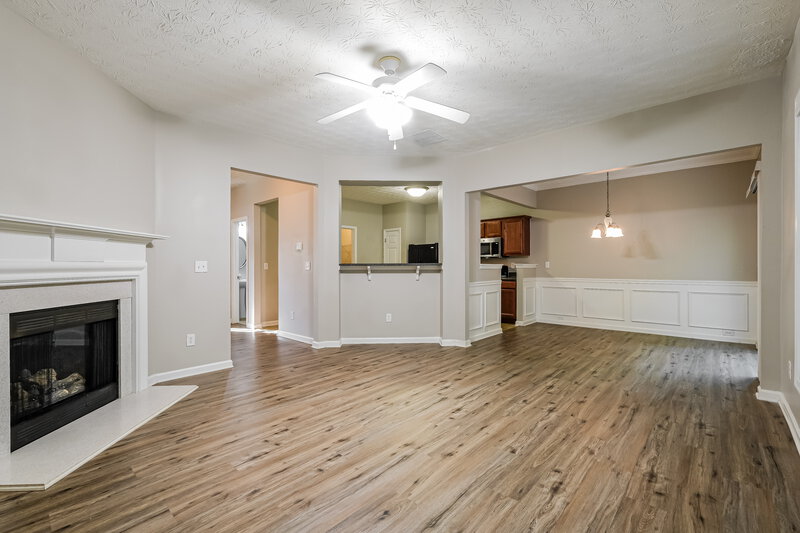 2,085/Mo, 948 Gardenia Curv Canton, GA 30114 Living Room View 2