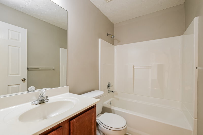 2,085/Mo, 948 Gardenia Curv Canton, GA 30114 Bathroom View