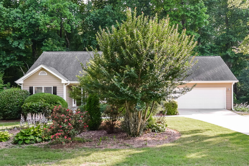 1,930/Mo, 120 Brookhaven Ln McDonough, GA 30253 External View