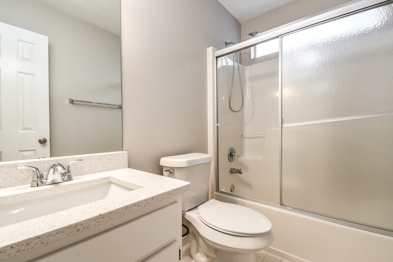 1,930/Mo, 120 Brookhaven Ln McDonough, GA 30253 Bathroom View