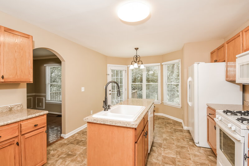 2,590/Mo, 16 Camden Woods Pl Dallas, GA 30157 Kitchen View
