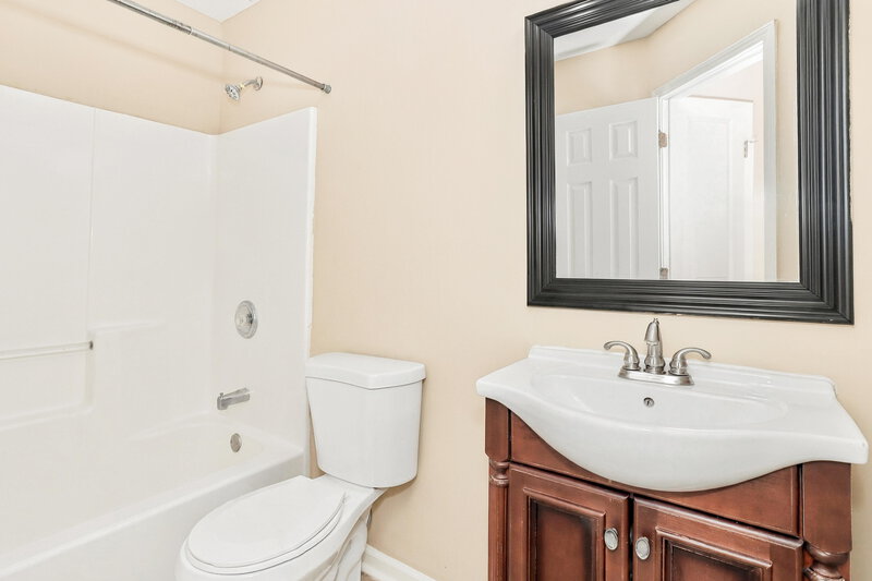 1,870/Mo, 16 Camden Woods Pl Dallas, GA 30157 Bathroom View