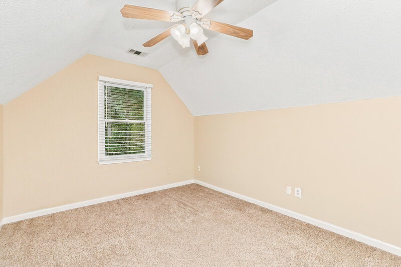 1,870/Mo, 16 Camden Woods Pl Dallas, GA 30157 Bonus Room View