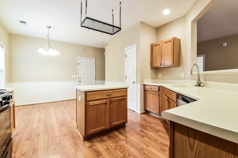 2,150/Mo, 173 Weatherstone Dr Woodstock, GA 30188 Kitchen View