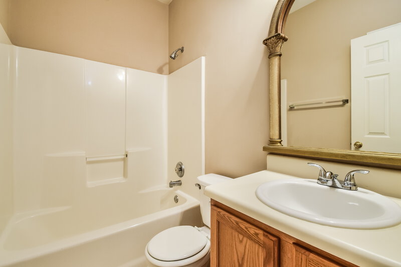 2,150/Mo, 173 Weatherstone Dr Woodstock, GA 30188 Bathroom View