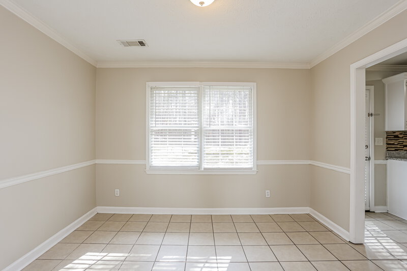 2,035/Mo, 1150 Burning Bush Dr Loganville, GA 30052 Dining Room View