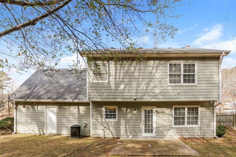 2,035/Mo, 1150 Burning Bush Dr Loganville, GA 30052 Rear View