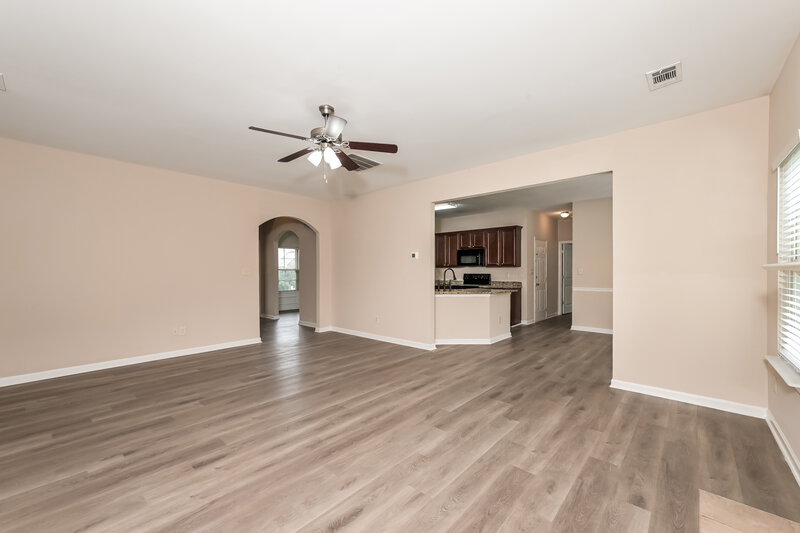 4,180/Mo, 4075 Whitfield Oak Way Auburn, GA 30011 Living Room View 2