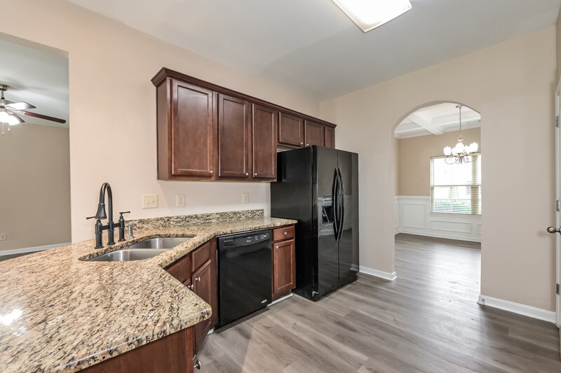 4,180/Mo, 4075 Whitfield Oak Way Auburn, GA 30011 Kitchen View