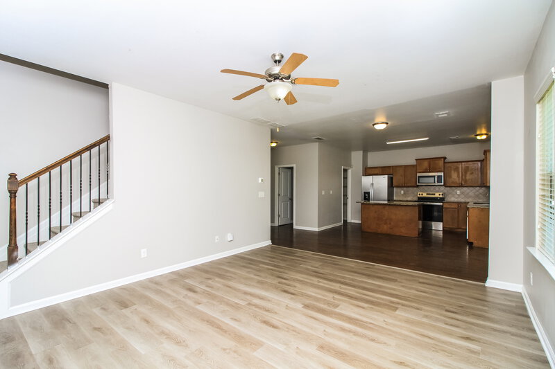 1,800/Mo, 289 Darbys Run Ct Hiram, GA 30141 Living Room View 2