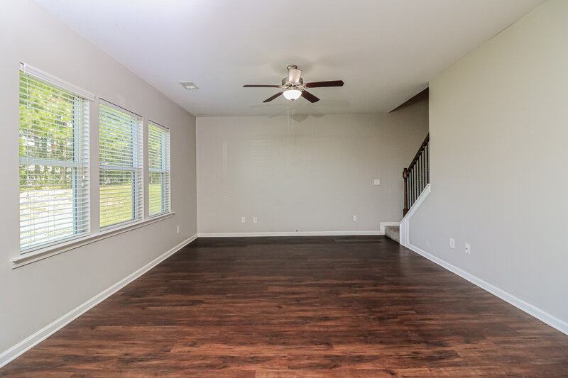 1,925/Mo, 45 Darbys Ave Hiram, GA 30141 Living Room View 2