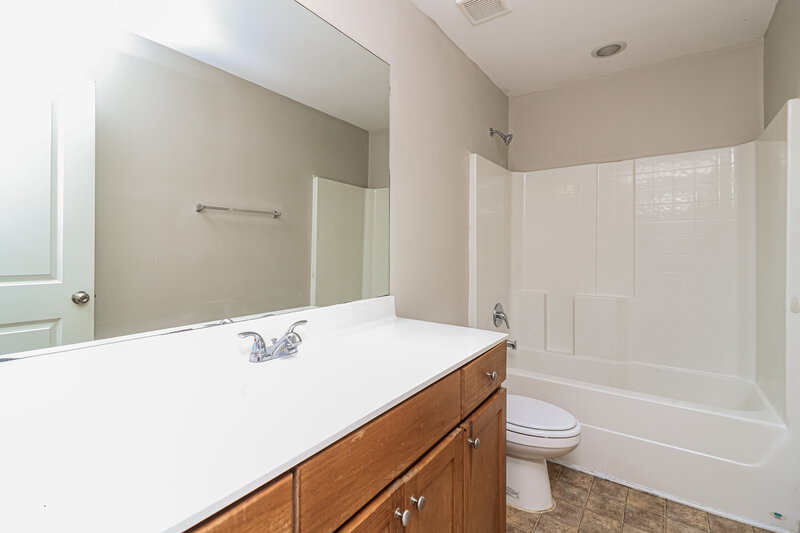 1,925/Mo, 45 Darbys Ave Hiram, GA 30141 Bathroom View