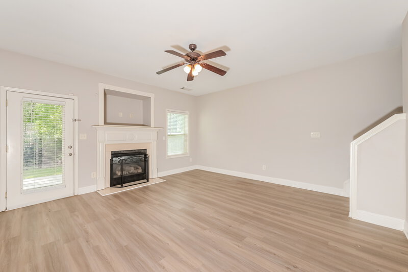 2,640/Mo, 4143 Creekrun Cir Buford, GA 30519 Living Room View