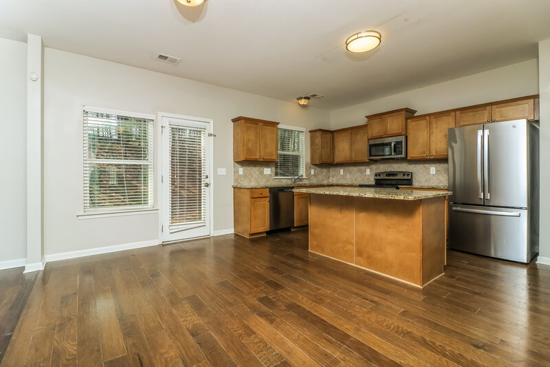 2,150/Mo, 414 Darbys Run Ct Hiram, GA 30141 Kitchen View