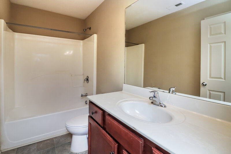 3,220/Mo, 2090 Hydrangea Ln Austell, GA 30106 Bathroom View