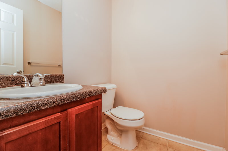 2,170/Mo, 307 Millstone Dr Hampton, GA 30228 Main Bathroom View 2