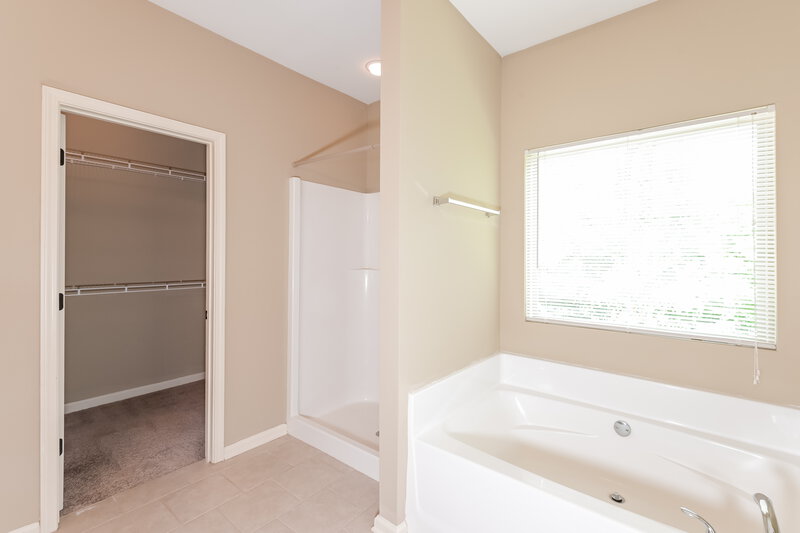 2,455/Mo, 771 Helm Ln NW Kennesaw, GA 30144 Main Bathroom View 2