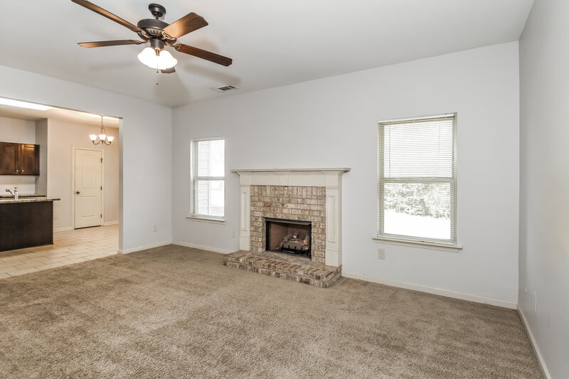 2,280/Mo, 766 Helm Ln NW Kennesaw, GA 30144 Living Room View 2