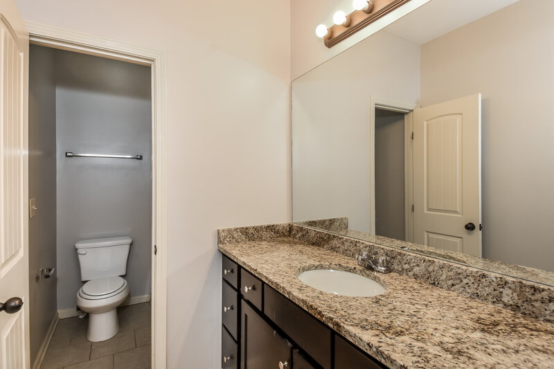 2,280/Mo, 766 Helm Ln NW Kennesaw, GA 30144 Bathroom View