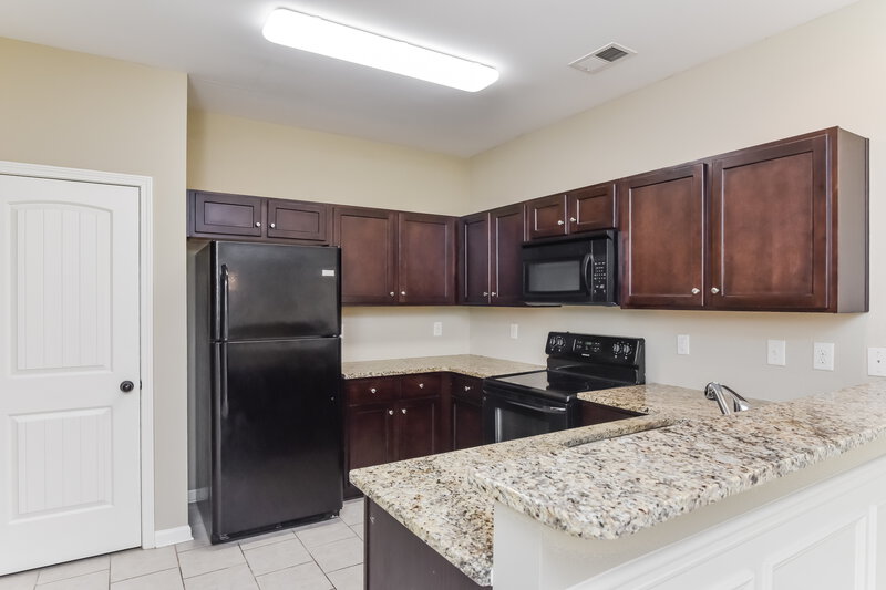 2,230/Mo, 787 Helm Ln NW Kennesaw, GA 30144 Kitchen View 2
